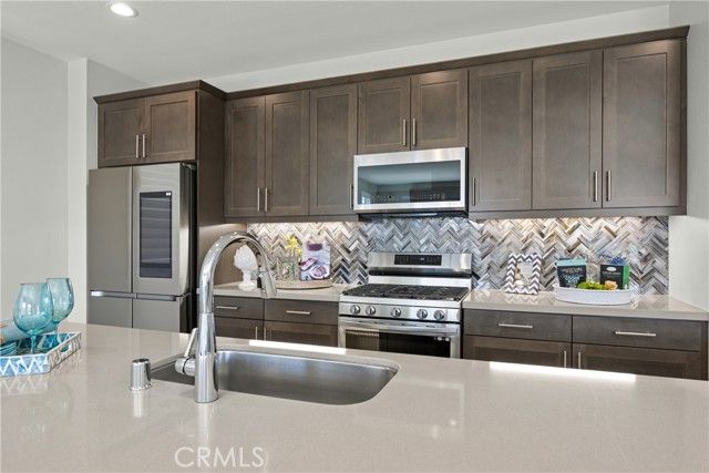 13897 Mesa View Drive, Victorville, CA 92392