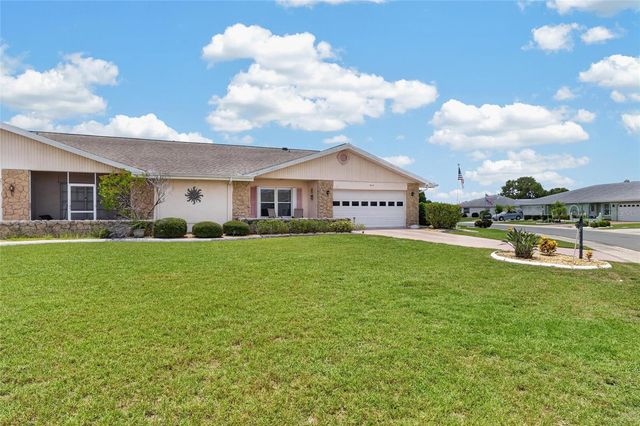 907 BLUEWATER DRIVE, Sun City Center, FL 33573