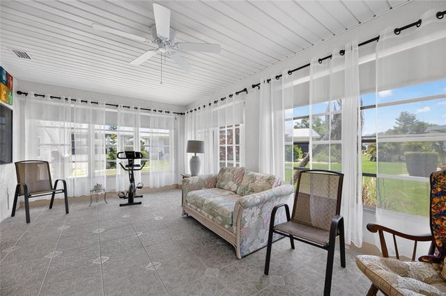 907 BLUEWATER DRIVE, Sun City Center, FL 33573