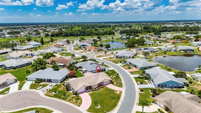 907 BLUEWATER DRIVE, Sun City Center, FL 33573