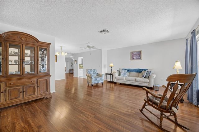 907 BLUEWATER DRIVE, Sun City Center, FL 33573
