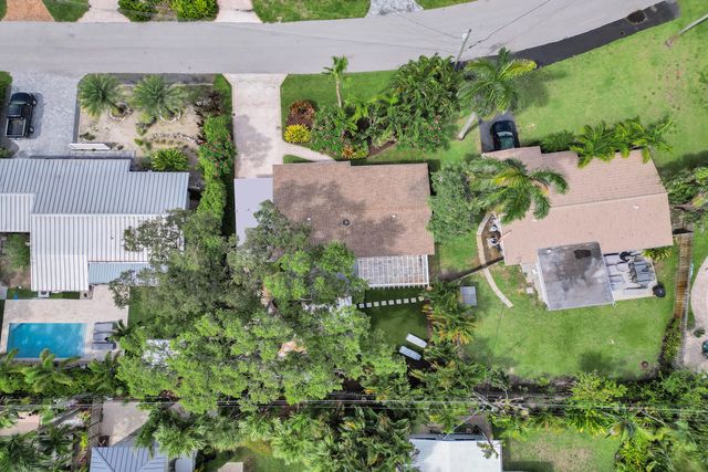 1528 NE 28th Drive, Wilton Manors, FL 33334