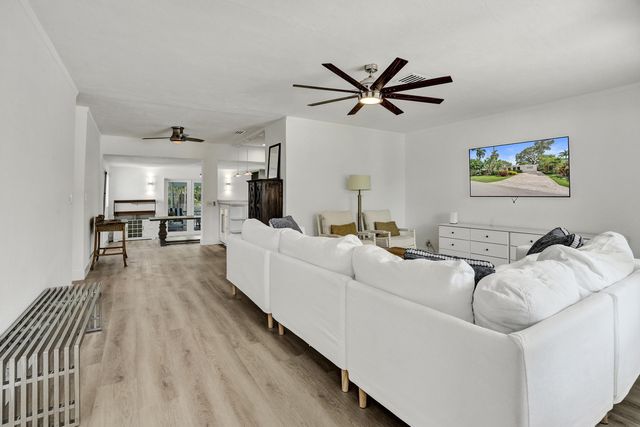 1528 NE 28th Drive, Wilton Manors, FL 33334