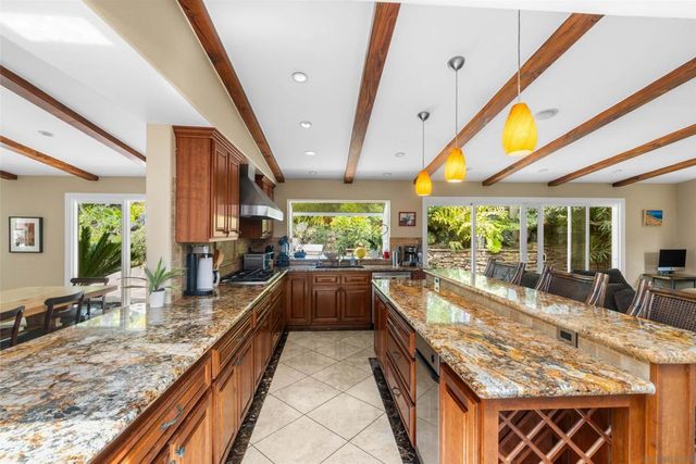 5341 Westknoll lane, San Diego, CA 92109
