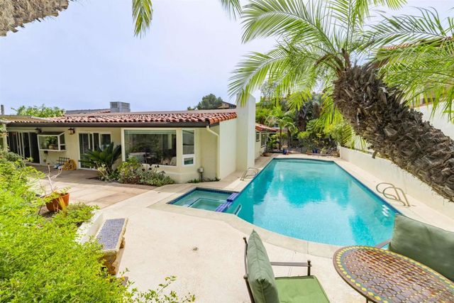 5341 Westknoll lane, San Diego, CA 92109