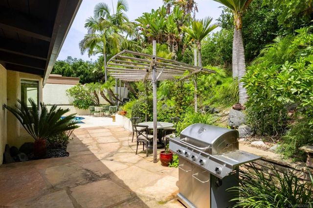 5341 Westknoll lane, San Diego, CA 92109