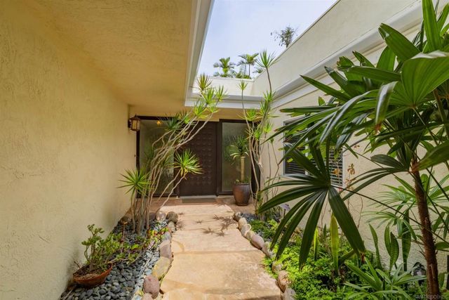 5341 Westknoll lane, San Diego, CA 92109