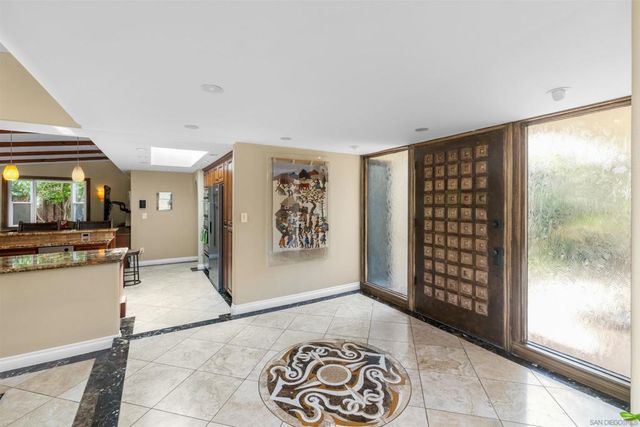5341 Westknoll lane, San Diego, CA 92109