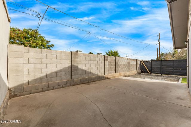 936 W RIO SALADO Parkway 4, Mesa, AZ 85201