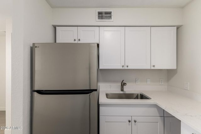 936 W RIO SALADO Parkway 4, Mesa, AZ 85201