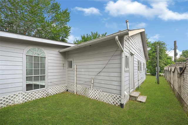 14336 Victoria Street, Houston, TX 77015