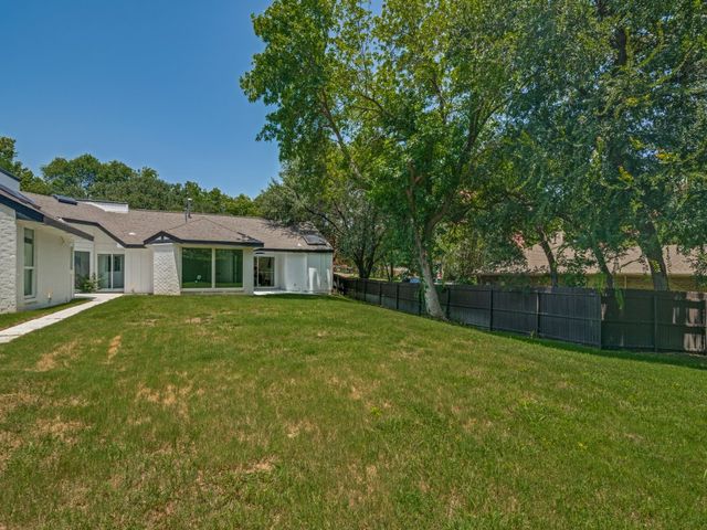 1202 Quail Hollow Drive, Garland, TX 75043
