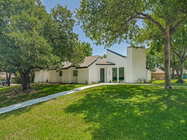 1202 Quail Hollow Drive, Garland, TX 75043