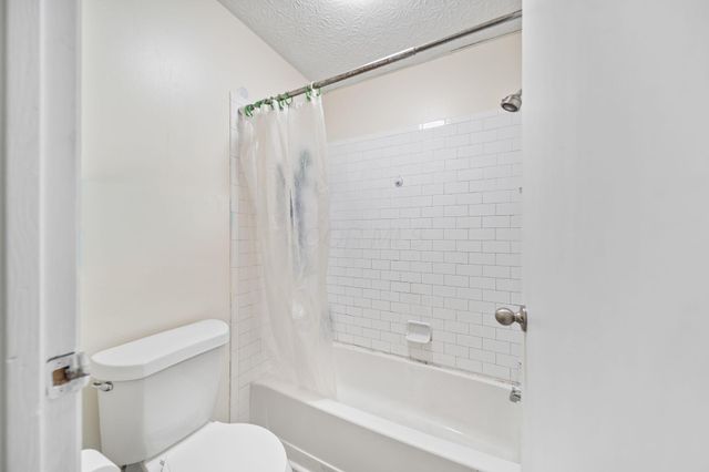 2425 Mason Village Court, Columbus, OH 43232