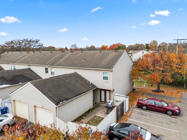 2425 Mason Village Court, Columbus, OH 43232