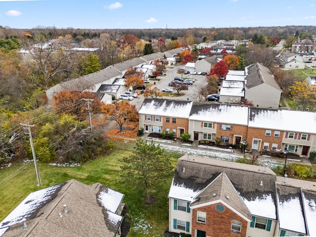 2425 Mason Village Court, Columbus, OH 43232