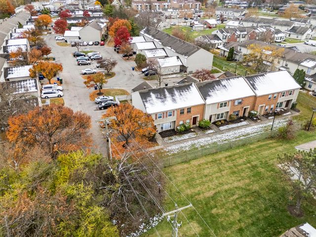 2425 Mason Village Court, Columbus, OH 43232