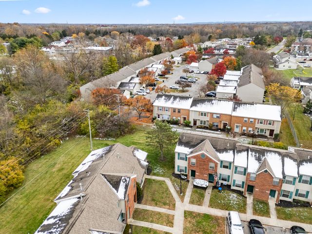 2425 Mason Village Court, Columbus, OH 43232