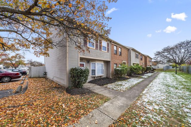 2425 Mason Village Court, Columbus, OH 43232