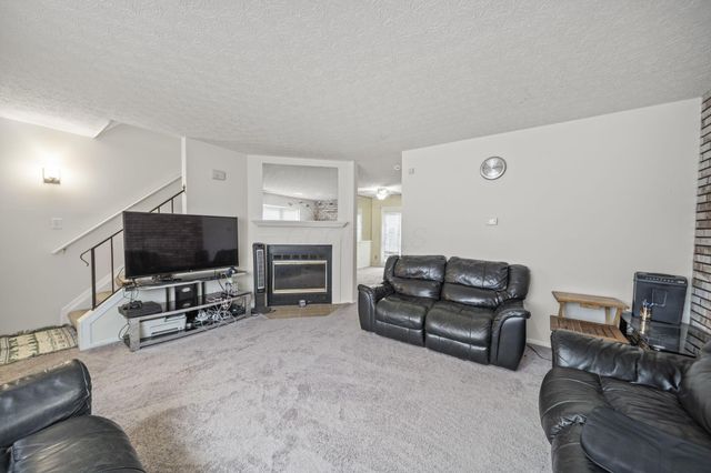 2425 Mason Village Court, Columbus, OH 43232