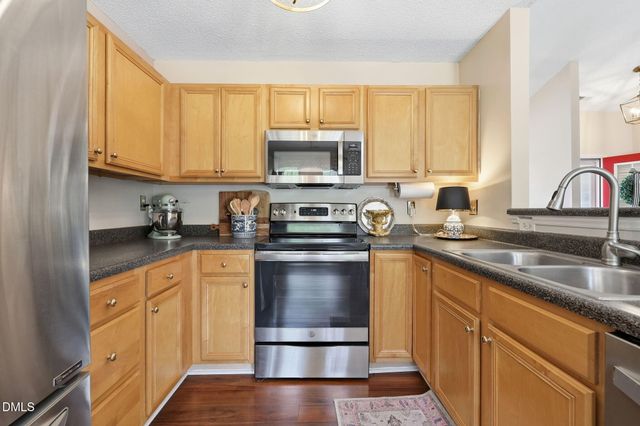 405 Onondaga Court, Holly Springs, NC 27540