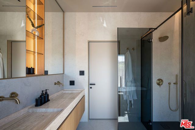 5973 Ellenview Avenue, Woodland Hills (los Angeles), CA 91367