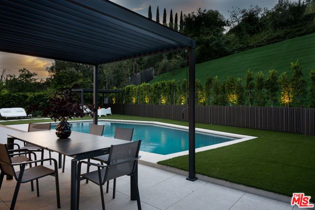 5973 Ellenview Avenue, Woodland Hills (los Angeles), CA 91367