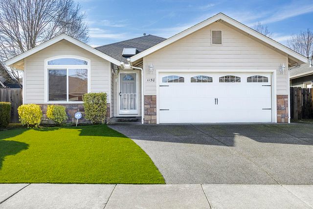 1150 Angler Lane, Grants Pass, OR 97527