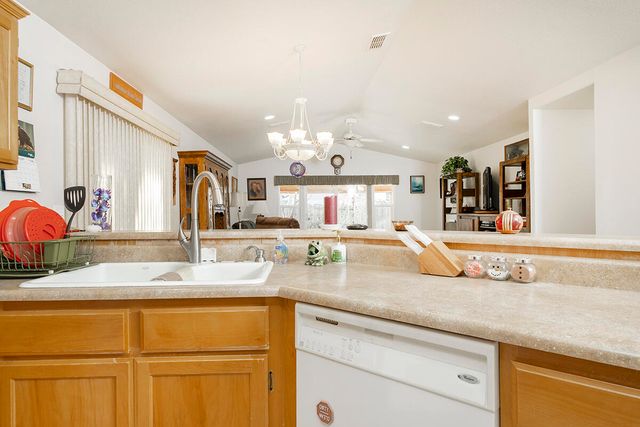 1150 Angler Lane, Grants Pass, OR 97527