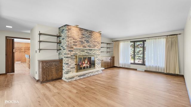2101 N Center Street, Crest Hill, IL 60403