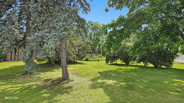 2101 N Center Street, Crest Hill, IL 60403
