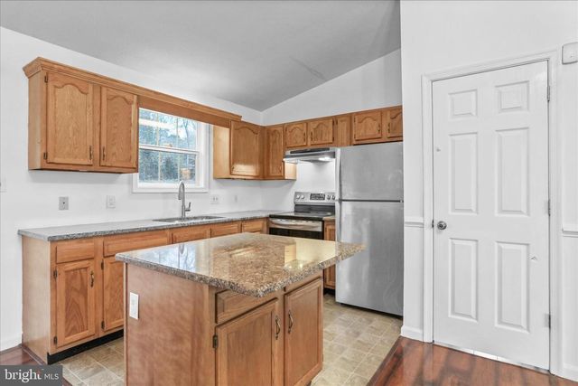 121 SPRING DALE DR, Charles Town, WV 25414