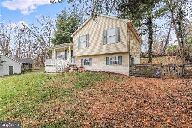 121 SPRING DALE DR, Charles Town, WV 25414