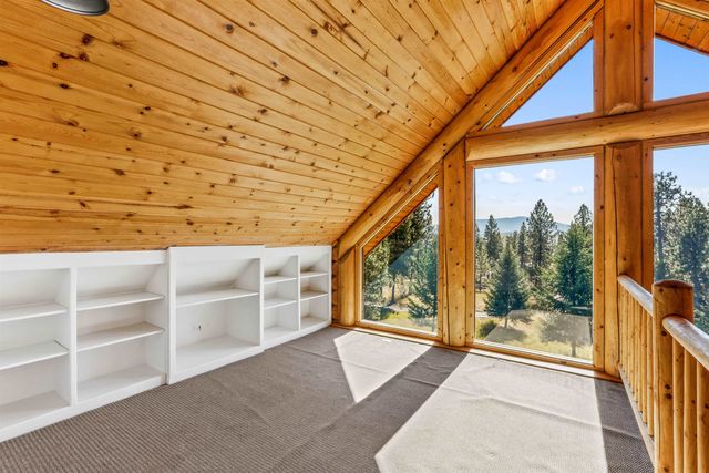 19305 E Granite Ln, Otis Orchards, WA 99027