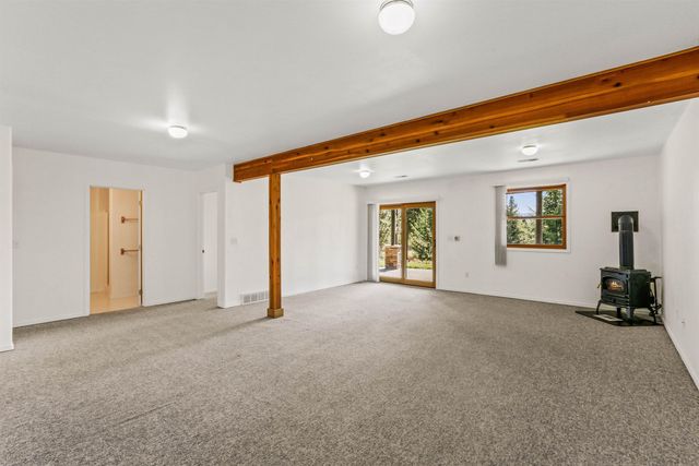 19305 E Granite Ln, Otis Orchards, WA 99027