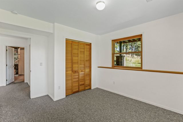 19305 E Granite Ln, Otis Orchards, WA 99027