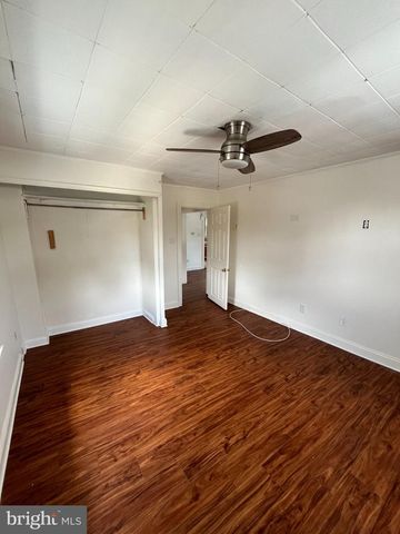 631 CHARLES, Mount Ephraim, NJ 08059