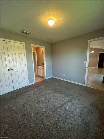 1011 NW 22nd TER, Cape Coral, FL 33993