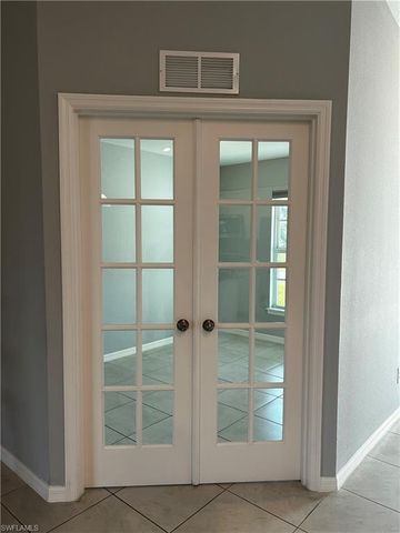 1011 NW 22nd TER, Cape Coral, FL 33993