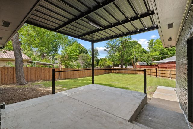 4837 Ashbrook Road, Dallas, TX 75227
