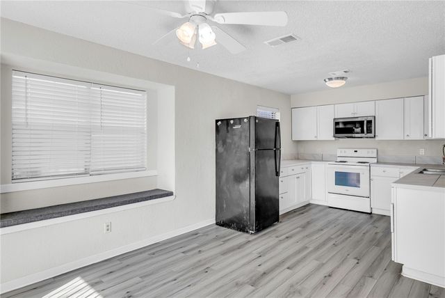 2837 Vancouver Dr, Corpus Christi, TX 78414