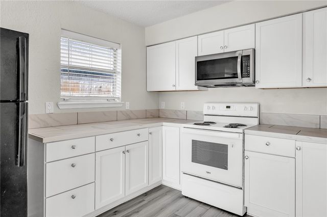 2837 Vancouver Dr, Corpus Christi, TX 78414