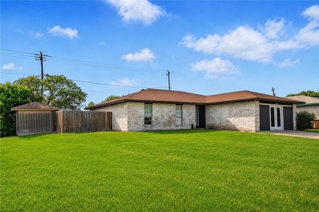 2837 Vancouver Dr, Corpus Christi, TX 78414