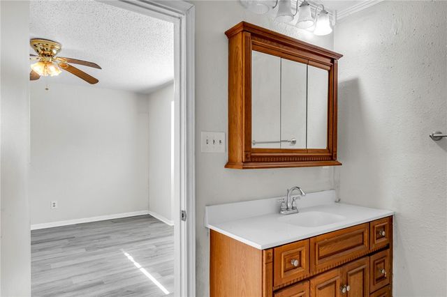 2837 Vancouver Dr, Corpus Christi, TX 78414