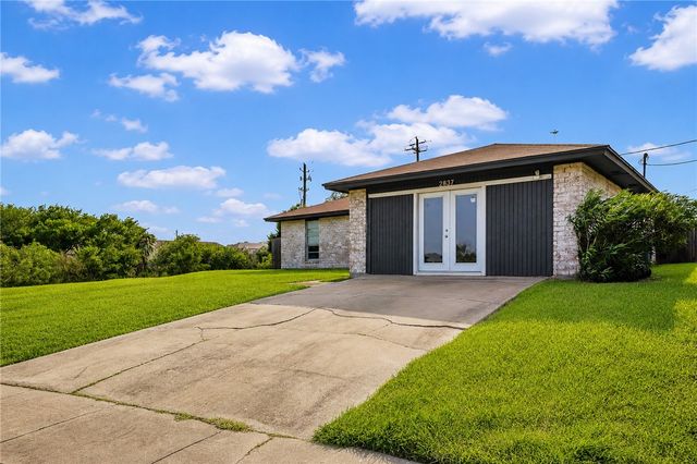 2837 Vancouver Dr, Corpus Christi, TX 78414