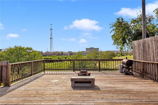 2837 Vancouver Dr, Corpus Christi, TX 78414