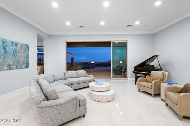 42139 N MOUNTAIN COVE Drive, Phoenix, AZ 85086
