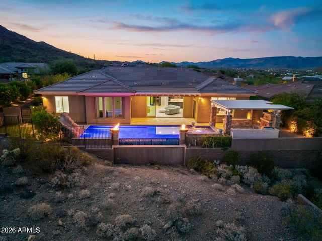 42139 N MOUNTAIN COVE Drive, Phoenix, AZ 85086
