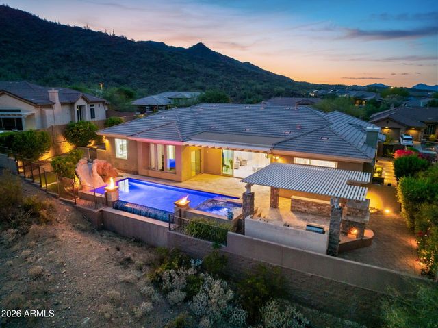 42139 N MOUNTAIN COVE Drive, Phoenix, AZ 85086