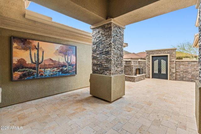 42139 N MOUNTAIN COVE Drive, Phoenix, AZ 85086